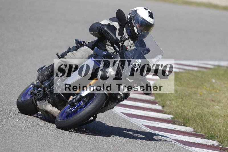 /07 09.04.2026 Cornu Master School ADR/Gruppe blau/9